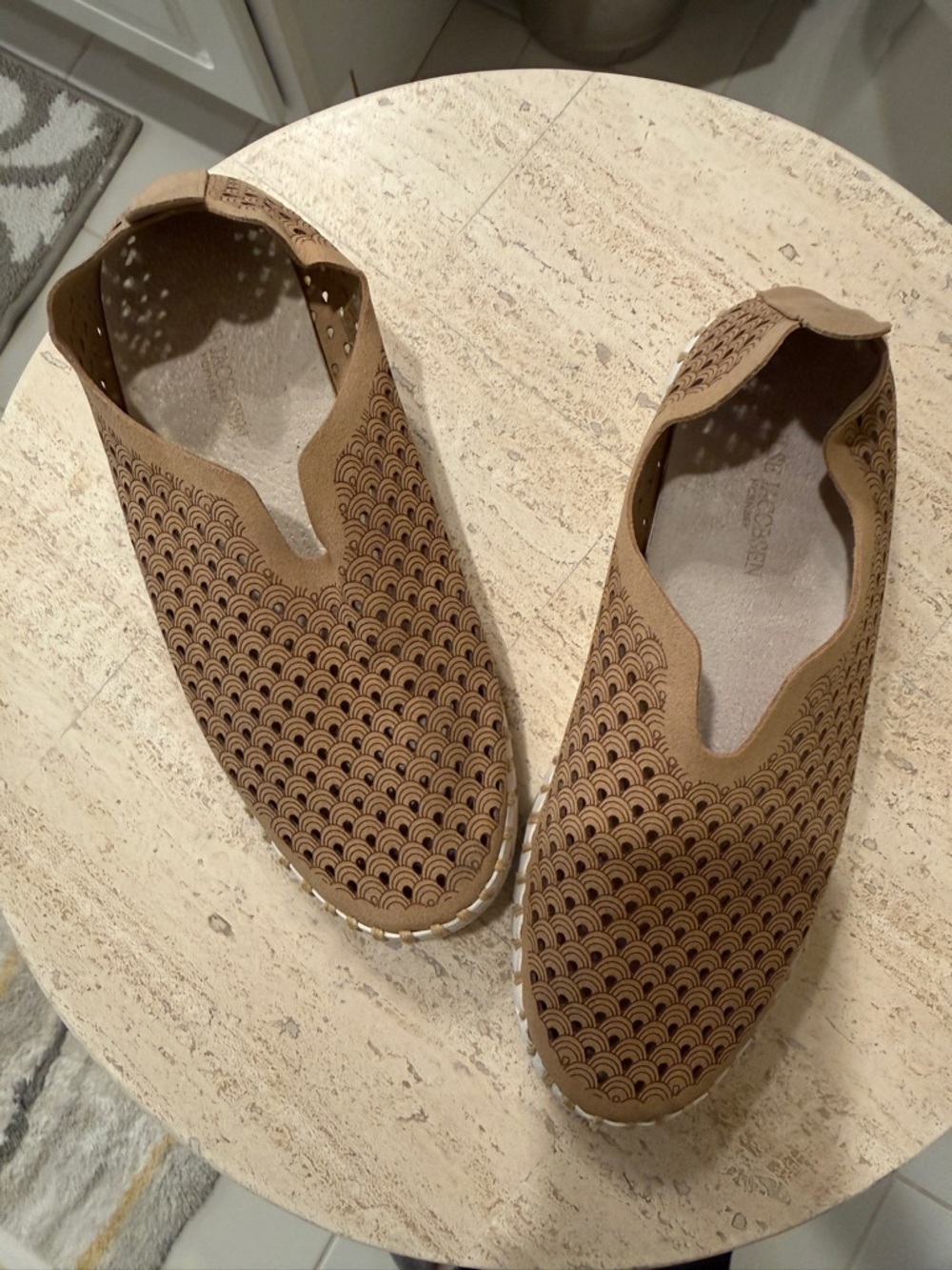 Ilse Jacobsen Brown Perforated Slip-On Flats